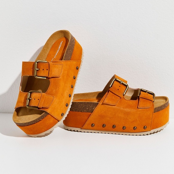 Free People Shoes - Free People Rule Breaker Platform Sandals  Size 9 US by Intentionally Blank